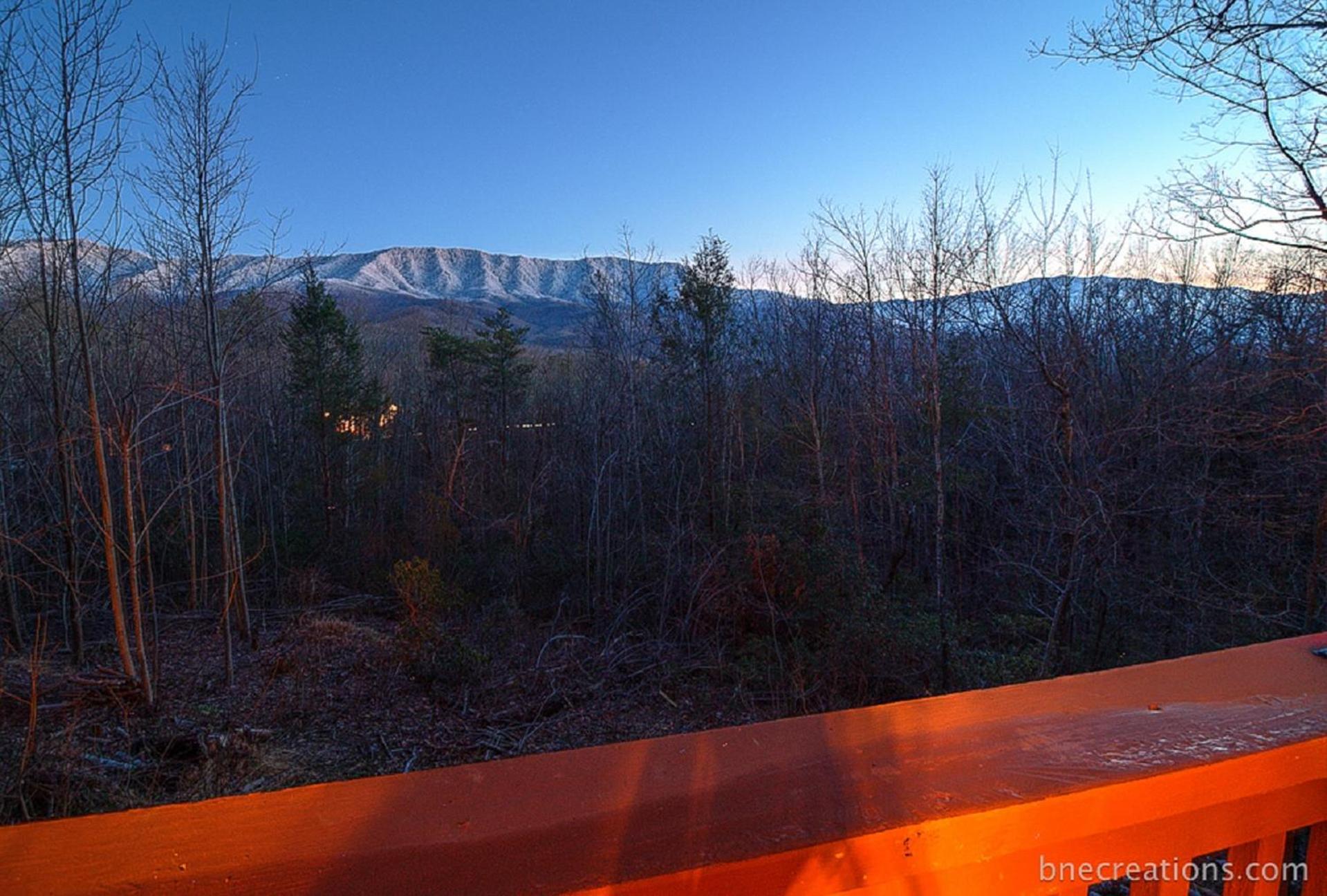Bear Necessities, Luxury 5Bd Mtn Views, Hot Tub, Many Bear Sightings Villa Gatlinburg Ngoại thất bức ảnh